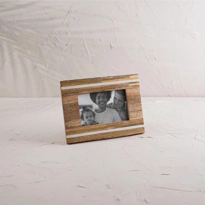Gold Metal & White Resin Strip 4X6 Photo Frame - Foreside Home & Garden 3 Gold Metal & White Resin Strip 4X6 Photo Frame - Foreside Home & Garden