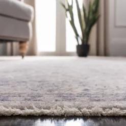 Kristie Floral Loomed Rug - Safavieh -Home Decoration Series GUEST 59db519e af3b 4ab5 8c44 3e2b188c49d1