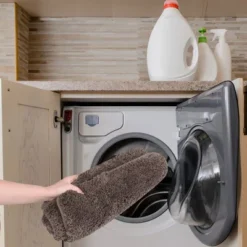 PiccoCasa Plush Shaggy Non-Slip Bath Mat Thick Bathroom Rug Show Door Mat Carpet -Home Decoration Series GUEST 60931fb7 1e69 4bc7 8341 701ad6f9feba