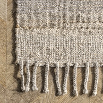 NuLOOM Geometric Stripes Wool Tassel Area Rug 6 NuLOOM Geometric Stripes Wool Tassel Area Rug - Image 4