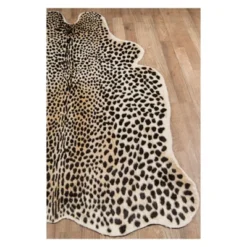 5'3"x7'10" Cheetah Loomed Novelty Area Rug - Erin Gates By Momeni