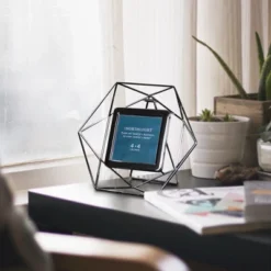 Northlight 9.5" Contemporary Hexagonal 4" X 4" Photo Picture Frame - Silver