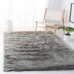 Yvette Solid Loomed Accent Rug - Safavieh
