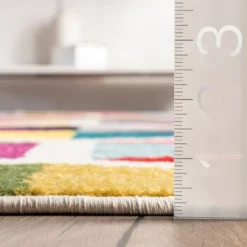 Maris Triangles Area Rug Off White - NuLOOM -Home Decoration Series GUEST ef708a03 4c4a 47fd 8658 6883e16f7959