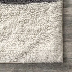 Lauren Liess X RugsUSA - Striped Wool Machine Washable Area Rug -Home Decoration Series GUEST f28c0aa0 6d76 4a5a a6d7 2068c8e54aab